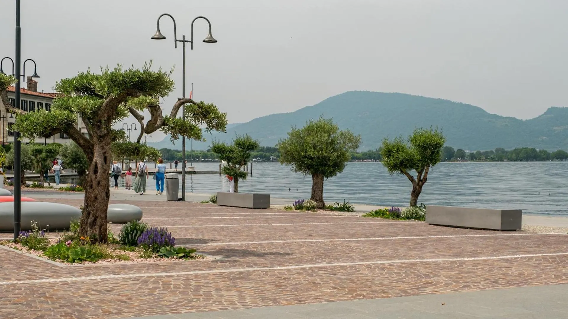 Campari & Aperol Apartment Iseo 0*,