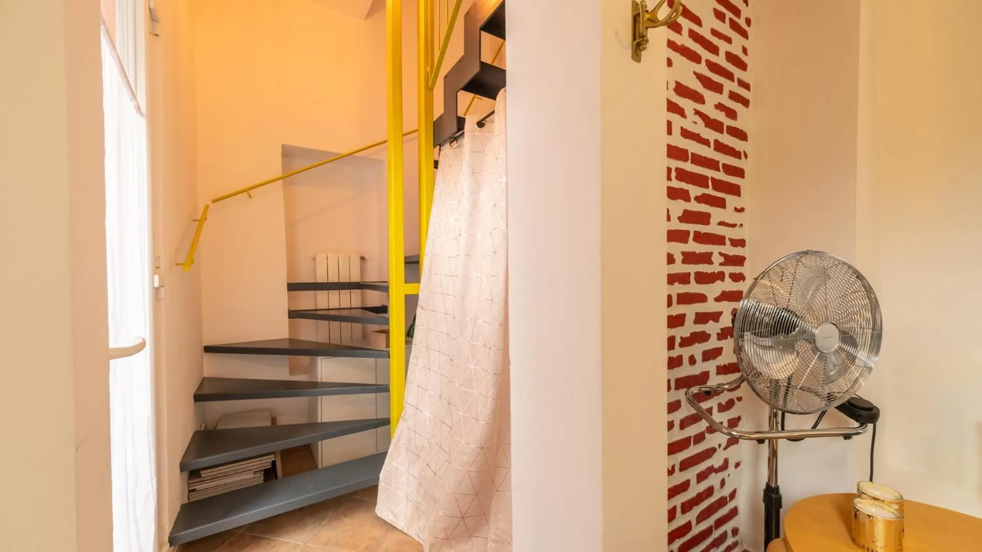 Campari & Aperol Apartment Iseo